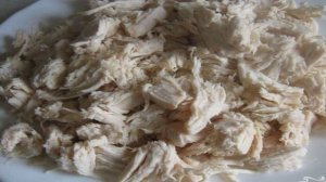 Куриный салат с черносливом