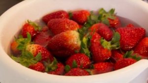 Клубничное варенье (целыми ягодами)