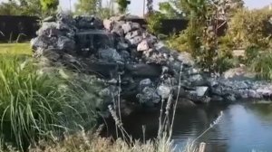 Декоративный водопад на участке | Благоустройство и красота