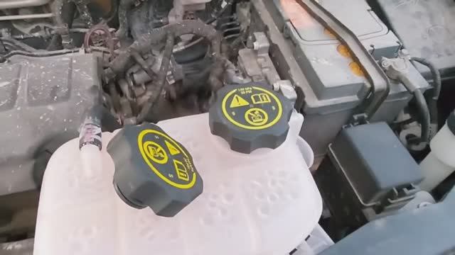 Закипел двигатель Опель Мокка.