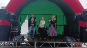 26. Листья желтые