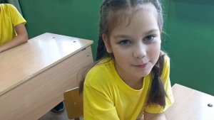 1ая школа азнакаево эльвина хочет задать вопросы космонавтам.