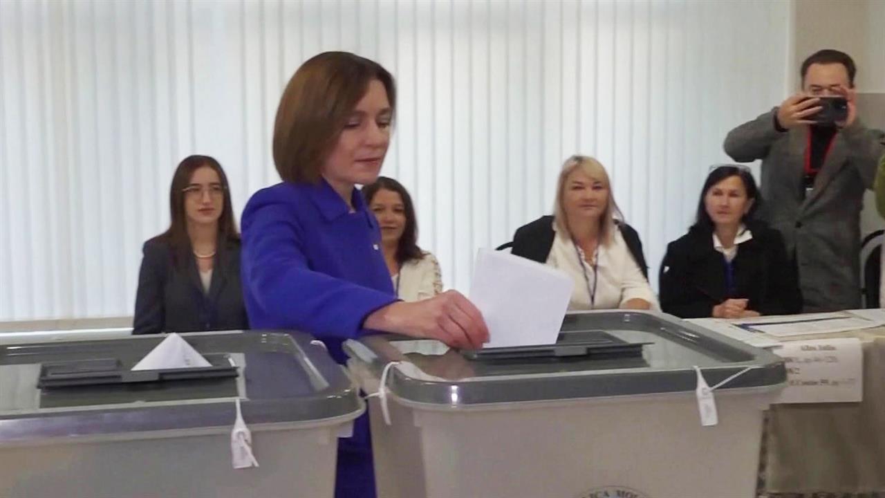 На парламентских выборах в Молдавии зафиксированы сотни нарушений