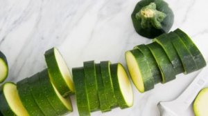 Кусочки кабачков в кляре