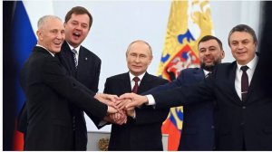 Президент России подписал договоры о включении четырех новых субъектов в состав России