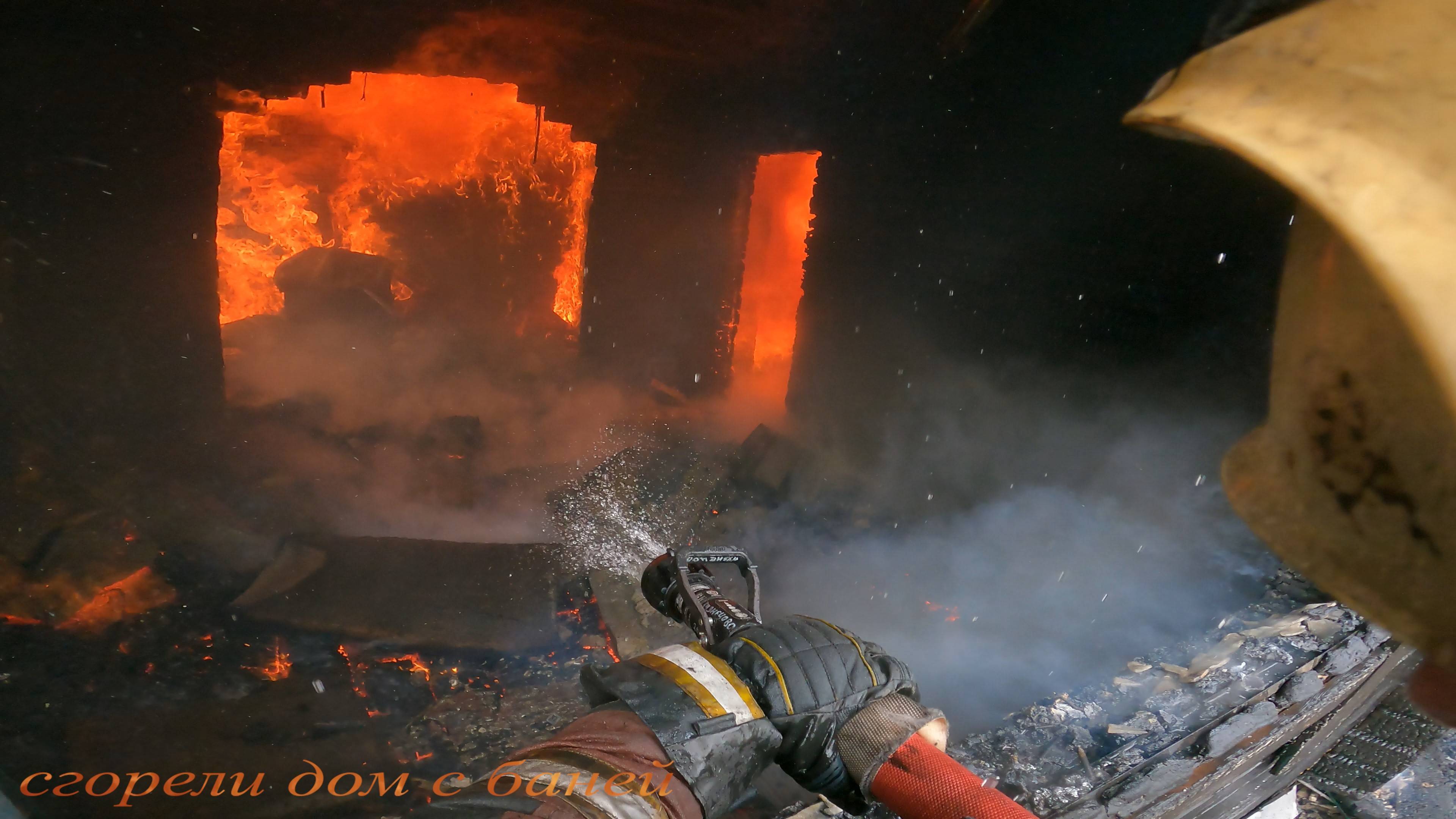 Пожар№19:Хозяин решил сжечь траву на участке,сгорело все... смотреть онлайн