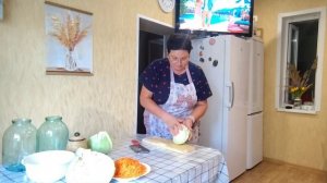28.09.2025 г. //2 ЧАСТЬ/ НАВАРИЛА ЩЕЙ, ЗАНИМАЮСЬ КАПУСТОЙ.
ОБЫЧНАЯ ЖИЗНЬ В СЕЛЕ