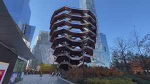 NEW-YORK-CITY-4K-High-Line-Park-The-Edge-Vessel-at-Hudson-Ya