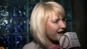 под чем-то 😮 красивая девушка🌴