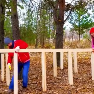 Сделали беседку из того что было.