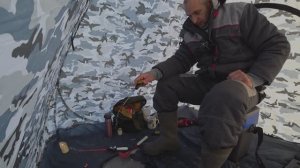 Окунь на безмотылку.