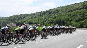 Израильскую команду отстранили от велогонки "Джиро дель Эмилия"