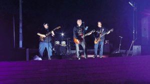 ТРИ НЕБА - Приходи молчать