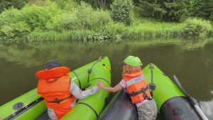 Сплав, путешествие на байдарках (лодках) по реке Чусовой, Свердловская область.