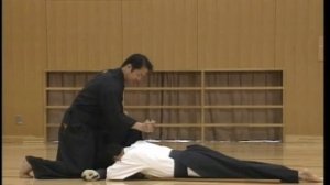 ЛАДОННЫЕ ПАЛОЧКИ СУНТЭЦУ ПРОТИВ САМУРАЙСКОГО МЕЧА