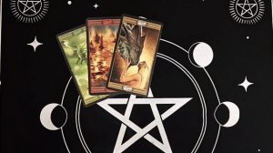 Нравишься ему❓️Таро расклад