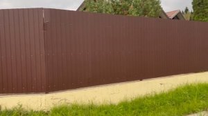 Забор проф лист на бетон без столбов из кирпича