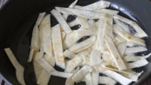 Куриный суп с тортильями