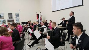 Русский камерный оркестр "Лад" -  Попурри песен Антонова.