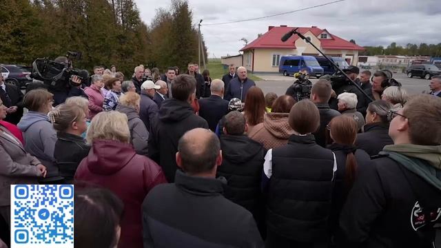 Лукашенко рассказал, что они «обсуждали с Путиным, как выжить» смотреть онлайн