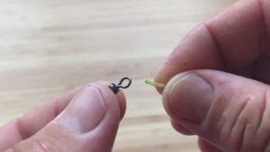 КАК ПРИВЯЗАТЬ НА РЫБАЛКЕ ВЕРТЛЮЖОК, ДВА ВАРИАНТА.