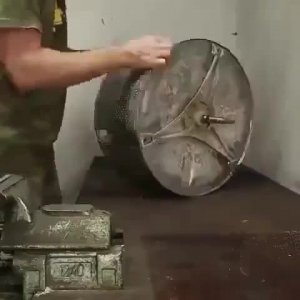 Вот и старая стиралка пригодилась.