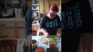 Греемся завтраком 😁