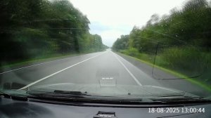 Передним колесом на сплошную