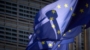 Лавров: в Европе есть те, кто готовит войну против России