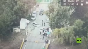 طابور طويل من السيارات يصطف في جسر من ترانسنيستريا إلى مولدوفا مع بدء الانتخابات البرلمانية