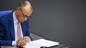 Опрос показал рост недоверия жителей ФРГ по отношению к Мерцу на 65%