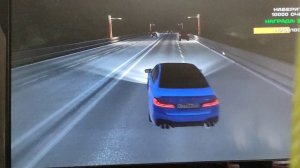 Шашки на БМВ м5 ф90 в ночном городе.