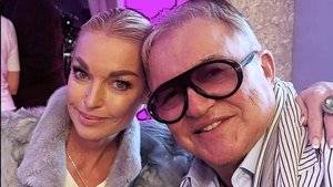 Разведенного Диброва заметили в объятиях Анастасии Волочковой