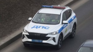 Один человек погиб в массовом ДТП с Bentley и такси на севере Москвы