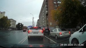 нарушители за оперным.