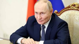 Путин отметил кропотливую работу по увеличению популяции тигра в РФ