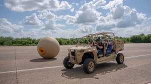 Лунный робот, миномётная система и первый серийный электробайк Honda.