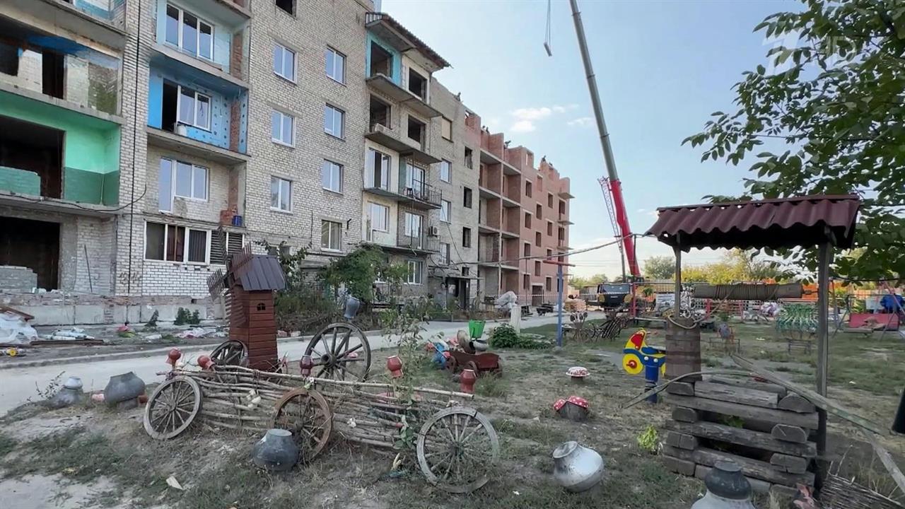 На уже освобожденных территориях ДНР идет большая стройка