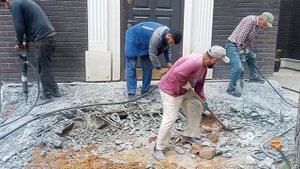 Бригада по демонтажу бетона и кирпича в Москве