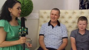 Ильшат Ахмеров с семьей - интервью и "Улыбка" для хит - парада "7звёзд"