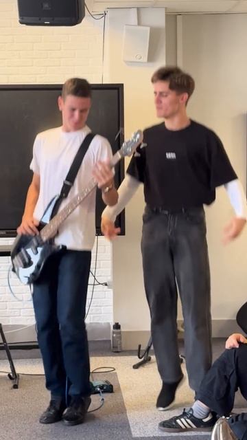 Уютный квартирник в Физматшколе СФУ #shorts