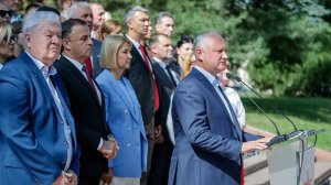 Оппозиция Молдавии побеждает на парламентских выборах внутри страны