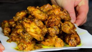 Ничего сложого, а вкусно ОЧЕНЬ! Мой ФИРМЕННЫЙ рецепт Куриных Крылышек, готовлю на многие ПРАЗДНИКИ!