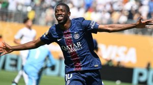 Нападающий ПСЖ и сборной Франции Дембеле стал обладателем "Золотого мяча"