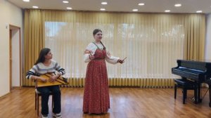"У голубя золотая голова"