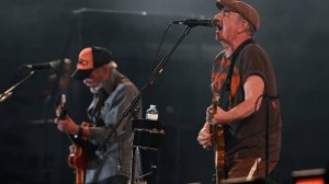 Одна из самых народных групп: "Чайф" отметил 40-летие праздничным концертом