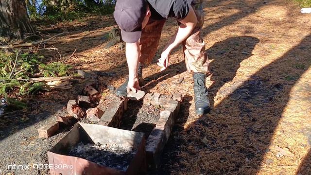 Ночной поход. Обед и ужин в походе.Сбор грибов конец сентября. Закрытие тур.сезона