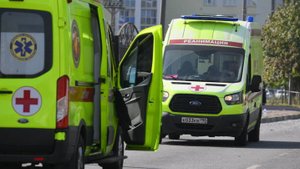 Две девочки выпали из кузова авто в Приморье, одна погибла, вторая пострадала