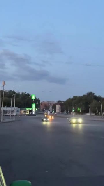 Х‑101 в дело — минус объект ВСУ
Днепропетровск
Эпизод прилёта: крылатая легла точно в цель, смотреть онлайн