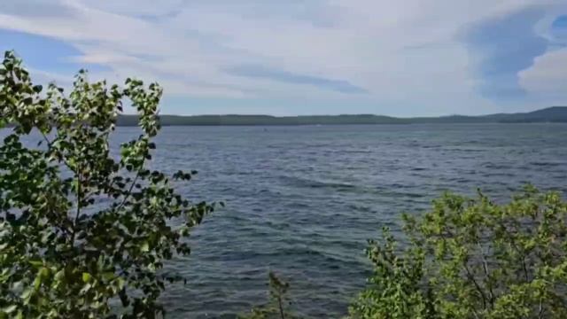 О подвиге любви, ведь являть любовь, даже в самые тёмные дни, всегда было сутью человека.